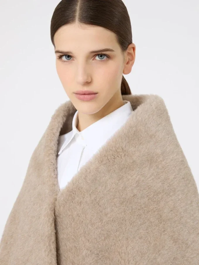 Alpaca and cashmere teddy stole, moss green