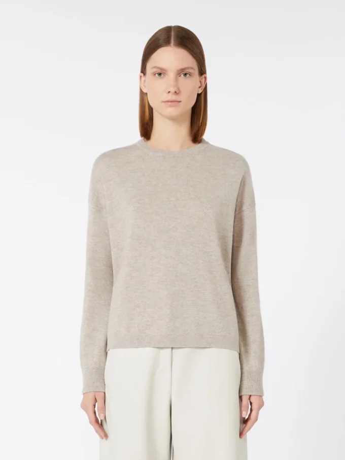 Boxy-fit wool and cashmere sweater, beige Boxy-fit wool and cashmere sweater, beige