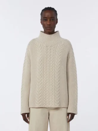 Cable-knit wool and cashmere polo-neck sweater, white