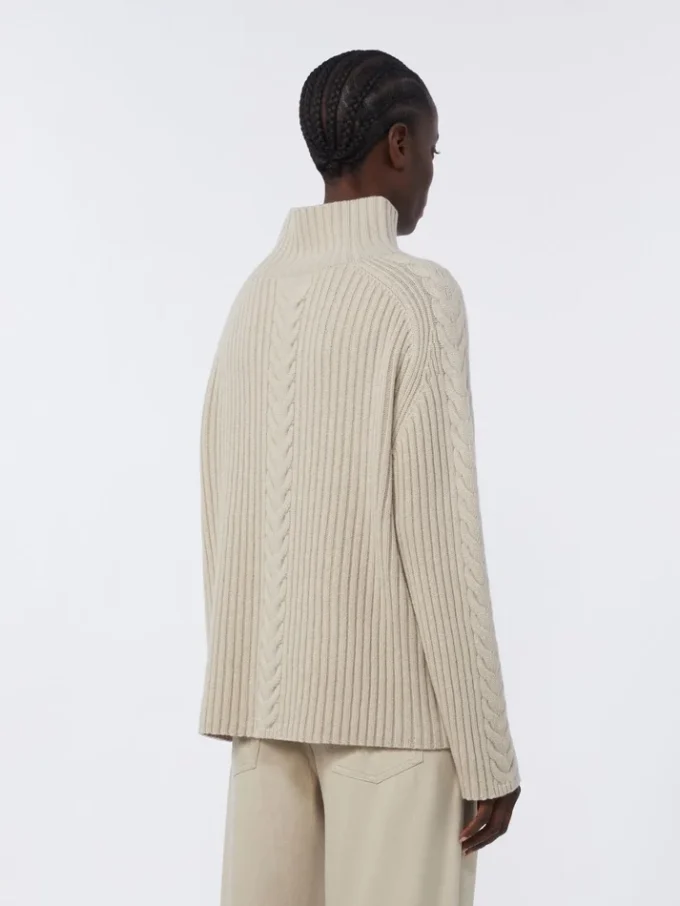 Cable-knit wool and cashmere polo-neck sweater, white