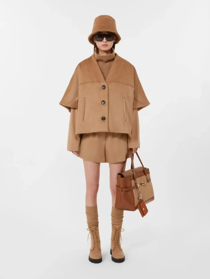 Camel and leather handbag, camel Camel and leather handbag, camel