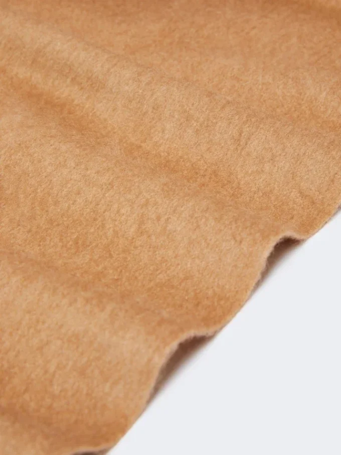 Camel logo stole, camel
