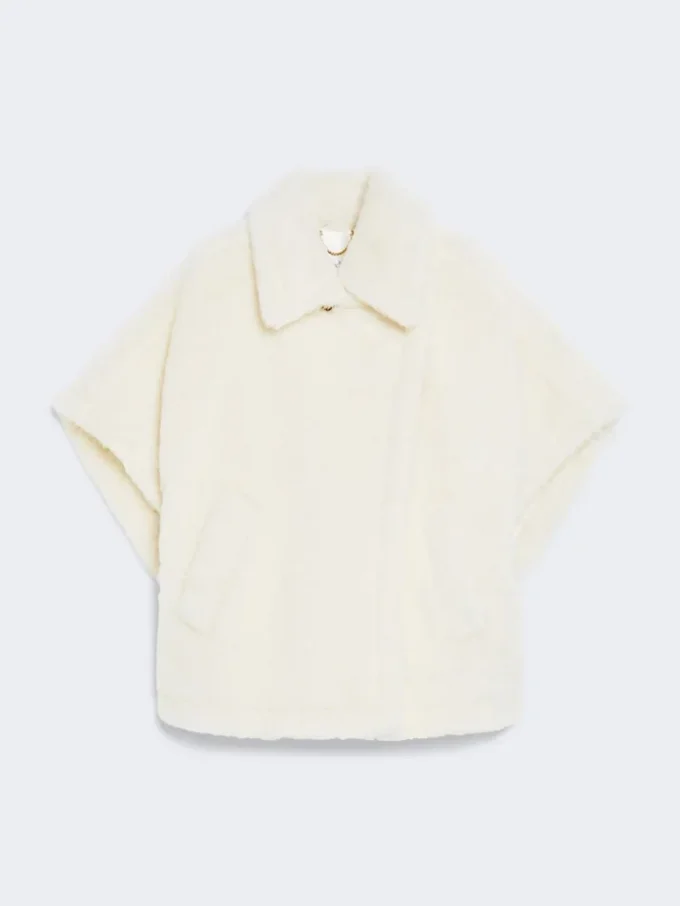 Cape in alpaca and wool teddy fabric, optical white Cape in alpaca and wool teddy fabric, optical white