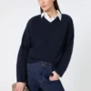 Cashmere v-neck sweater, navy Cashmere v-neck sweater, navy