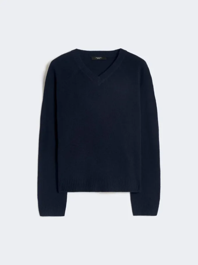 Cashmere v-neck sweater, navy Cashmere v-neck sweater, navy