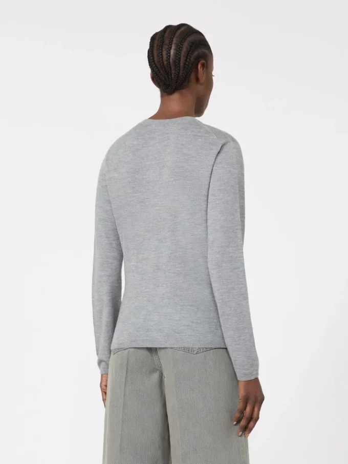 Cashmere yarn sweater, light grey Cashmere yarn sweater, light grey