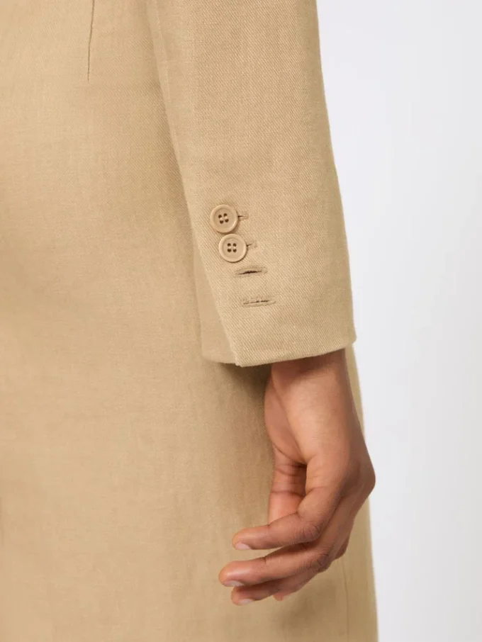 Cropped jacket in linen twill, camel Cropped jacket in linen twill, camel