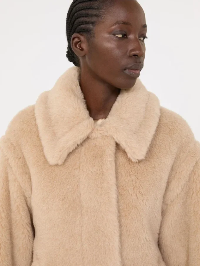 Cropped teddy coat in alpaca and wool, albino