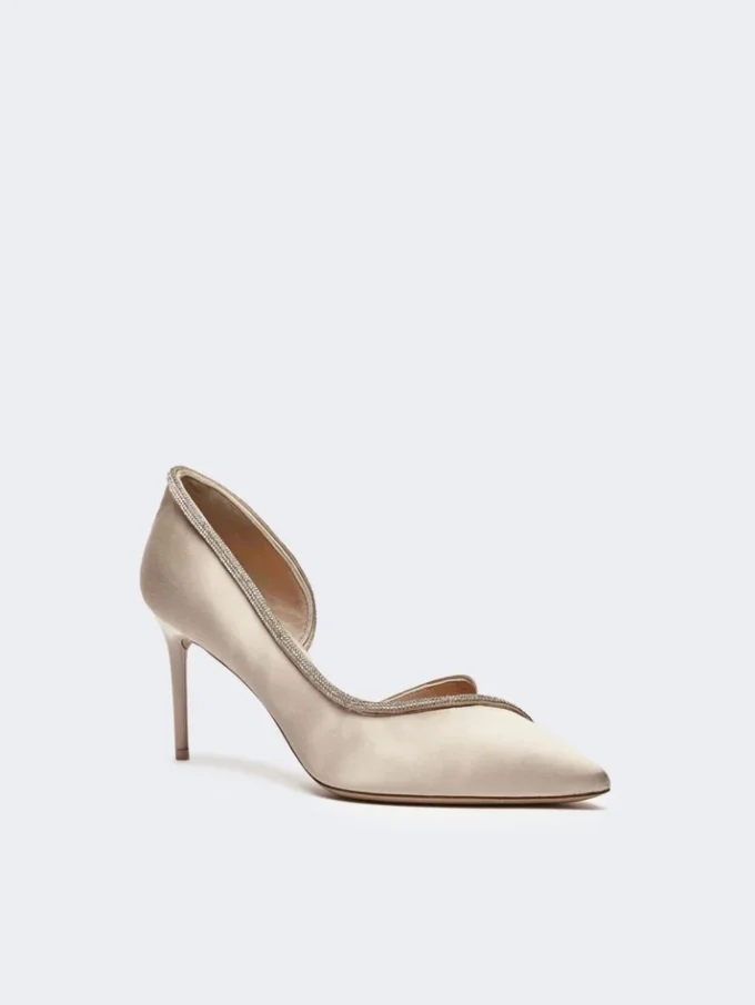 Crystal-adorned satin court shoes, make up nude