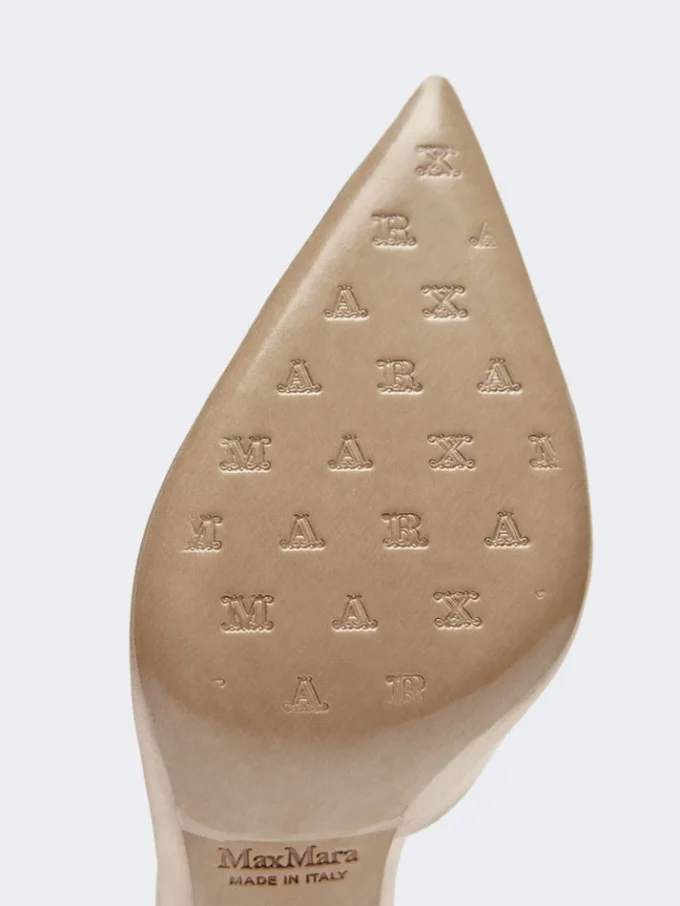 Crystal-adorned satin court shoes, make up nude