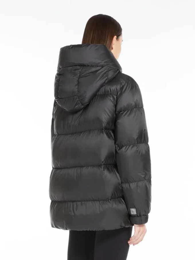 Down jacket in water-repellent canvas, black