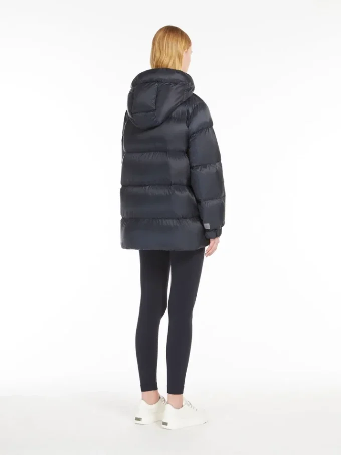 Down jacket in water-repellent canvas, midnightblue