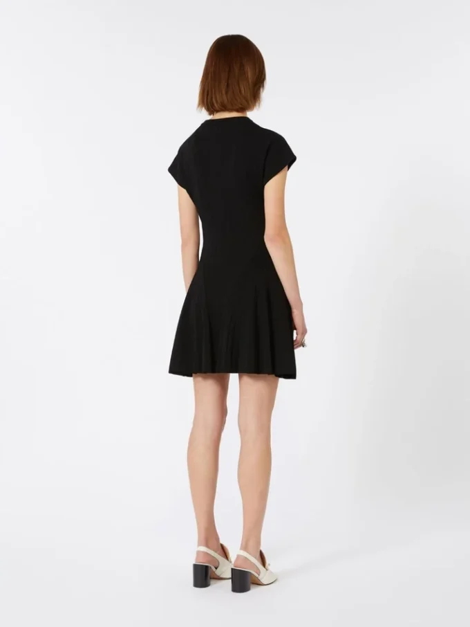 Knit dress, fitted at the waist, black