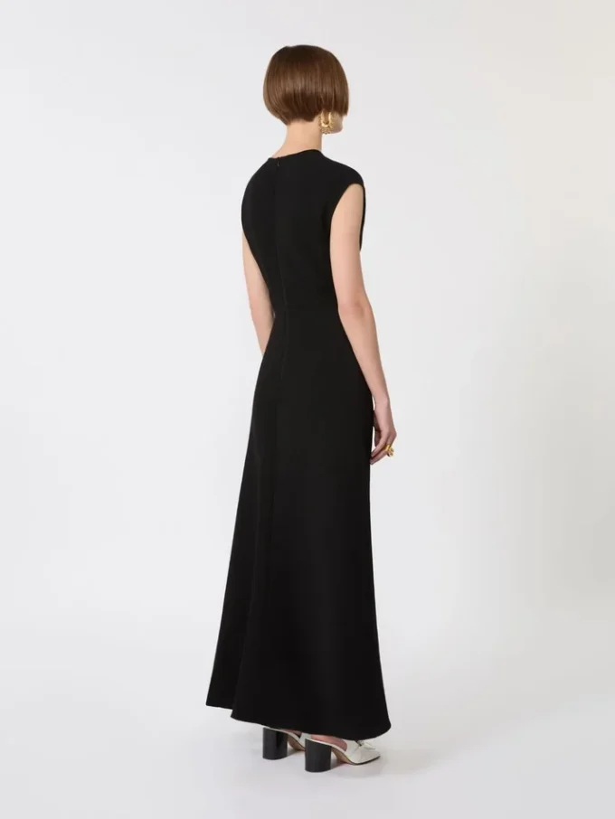Long dress with v-neck in canneta, black