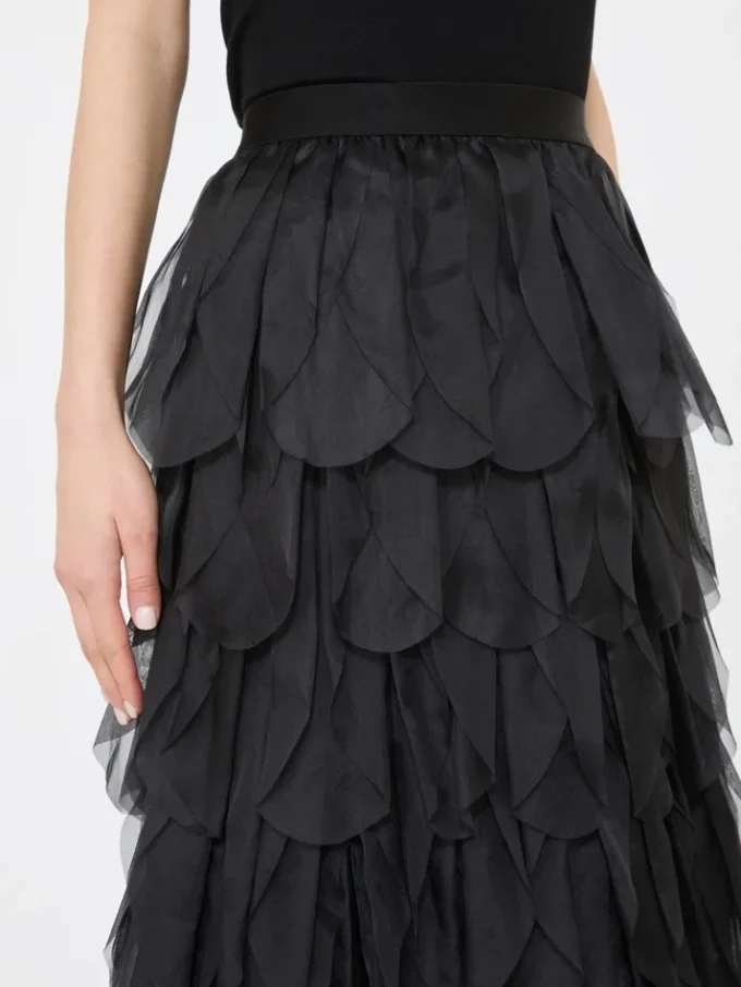 Long skirt with petals in silk organza, black
