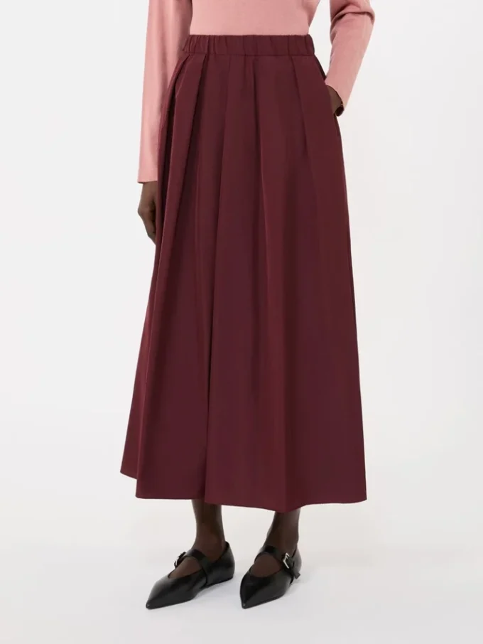 Long taffeta skirt, bordeaux Long taffeta skirt, bordeaux