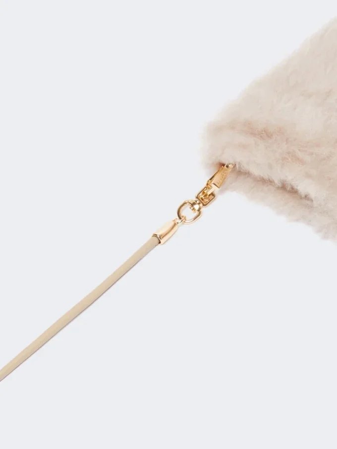 Mittens in alpaca and wool teddy fabric, beige Mittens in alpaca and wool teddy fabric, beige