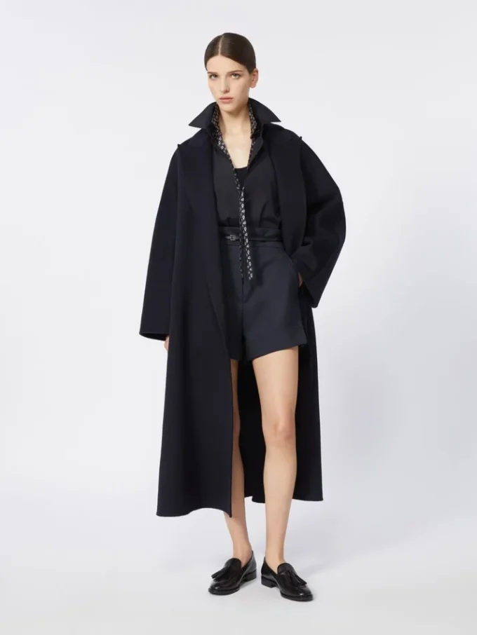Oversized cashmere coat, ultramarine