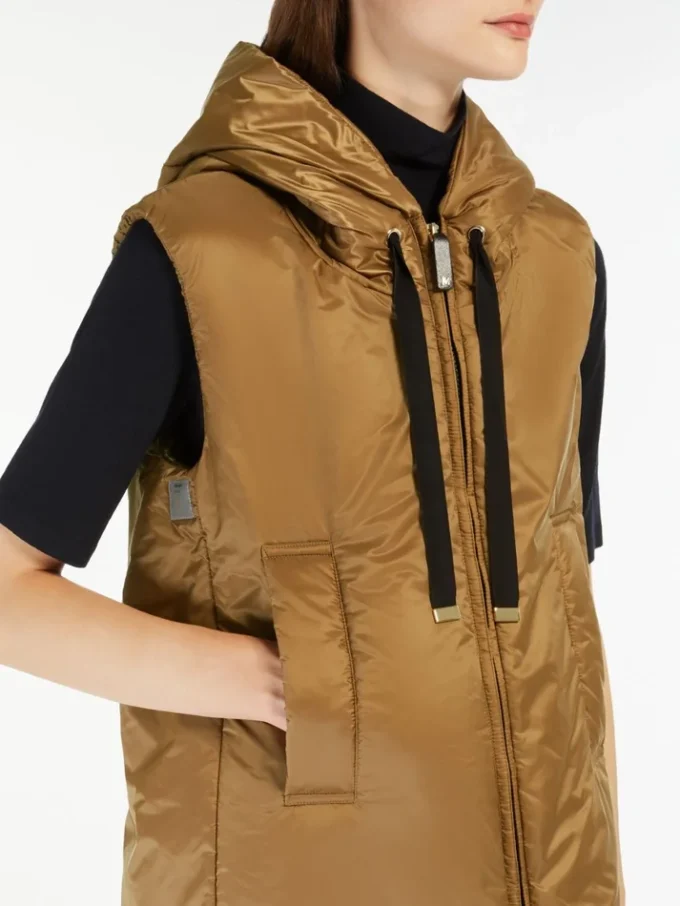 Padded water-repellent hooded gilet, caramel