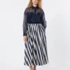 Printed poplin pleated skirt, navy