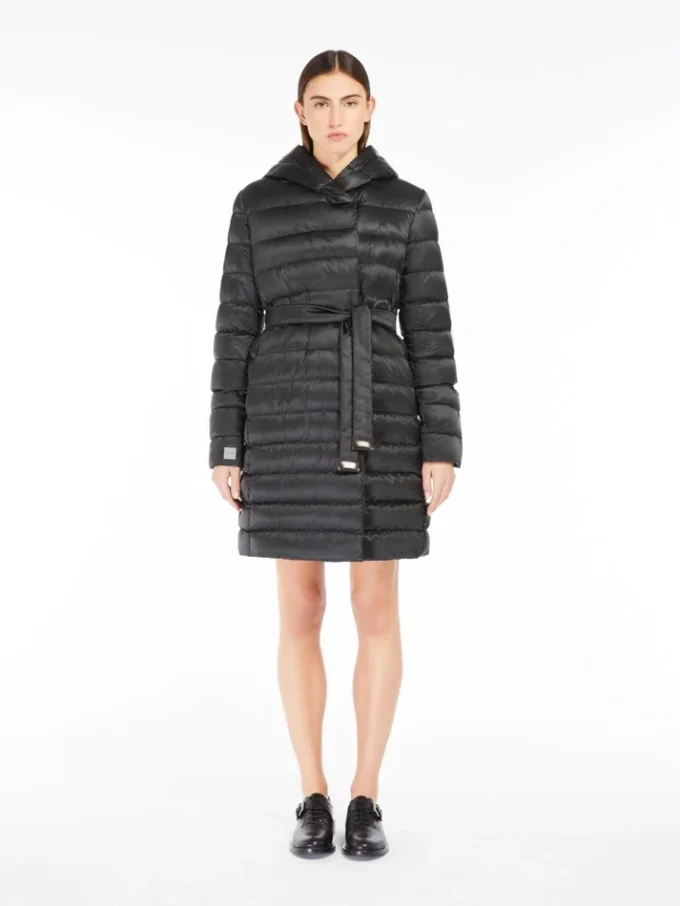 Reversible down jacket in water-repellent satin, black