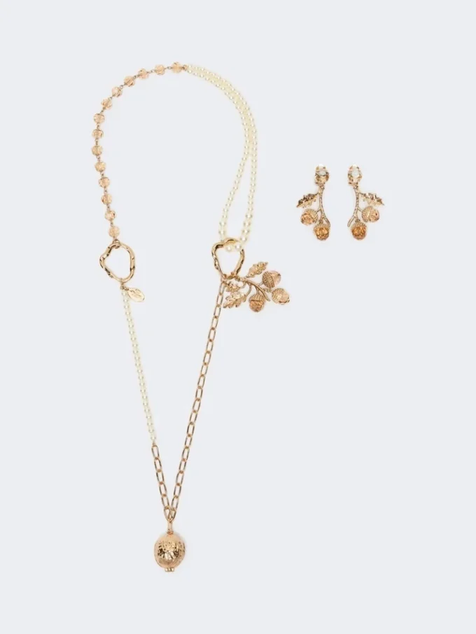 Set with charms and crystals, gold
