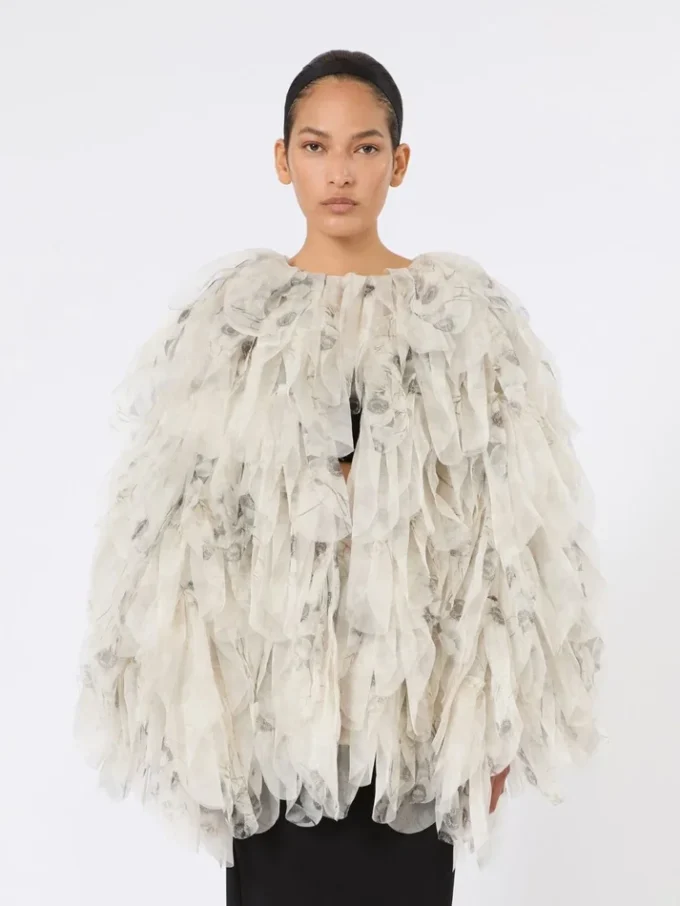 Short overcoat with petals in printed organza, pearl grey