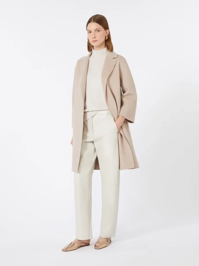 Short wool coat, beige pink