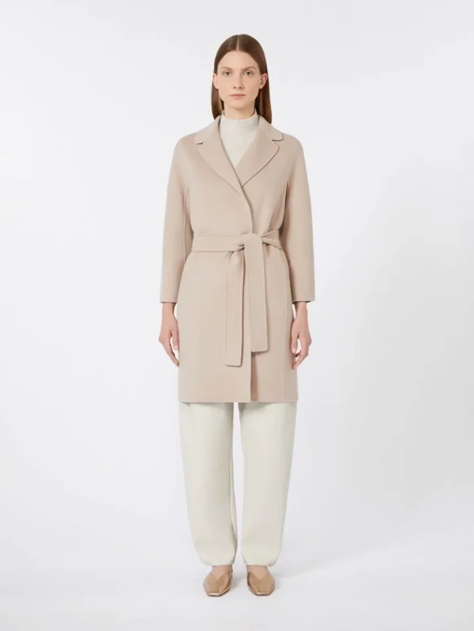 Short wool coat, beige pink