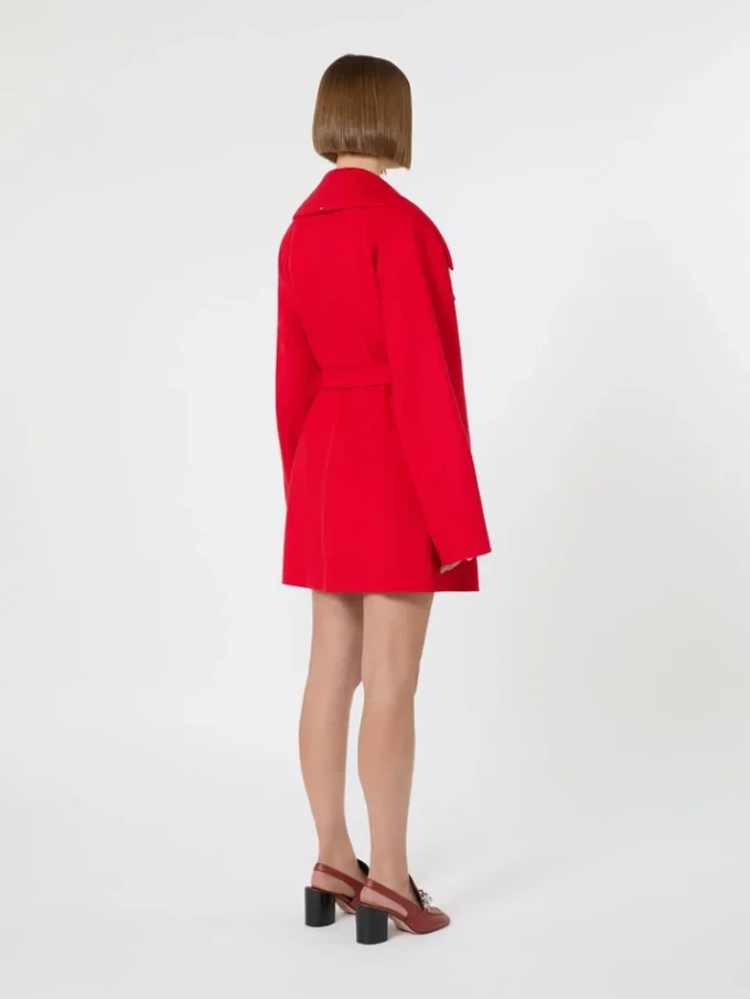 Short wool coat, red