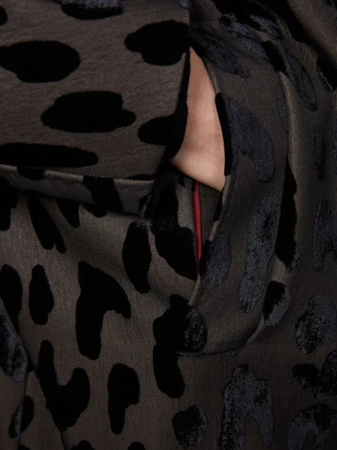 Single-breasted spotted velvet coat, black Single-breasted spotted velvet coat, black