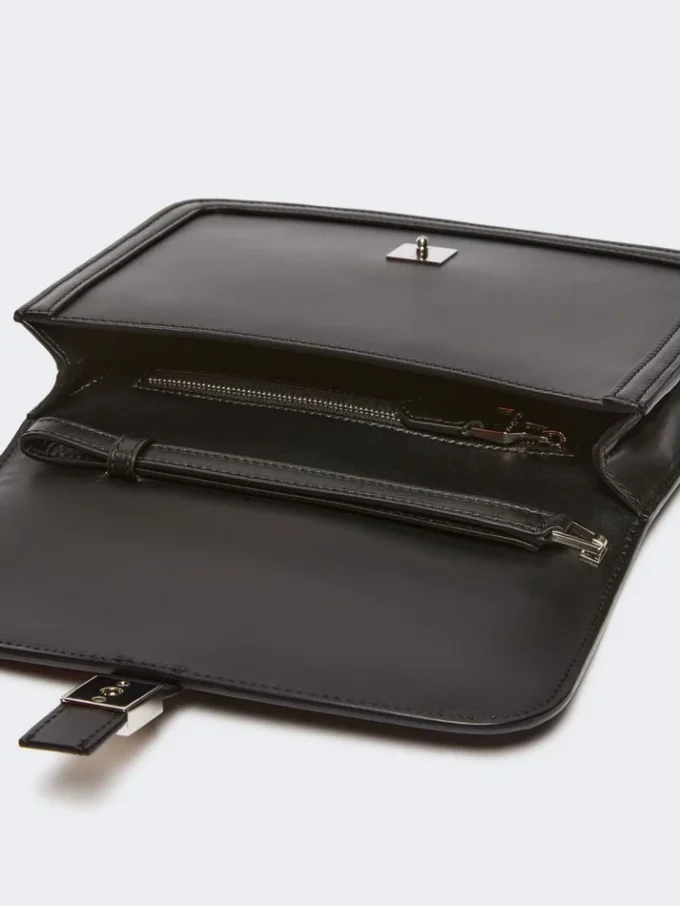 Smooth leather clutch, black