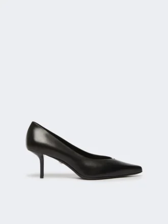 Smooth leather court shoes, black