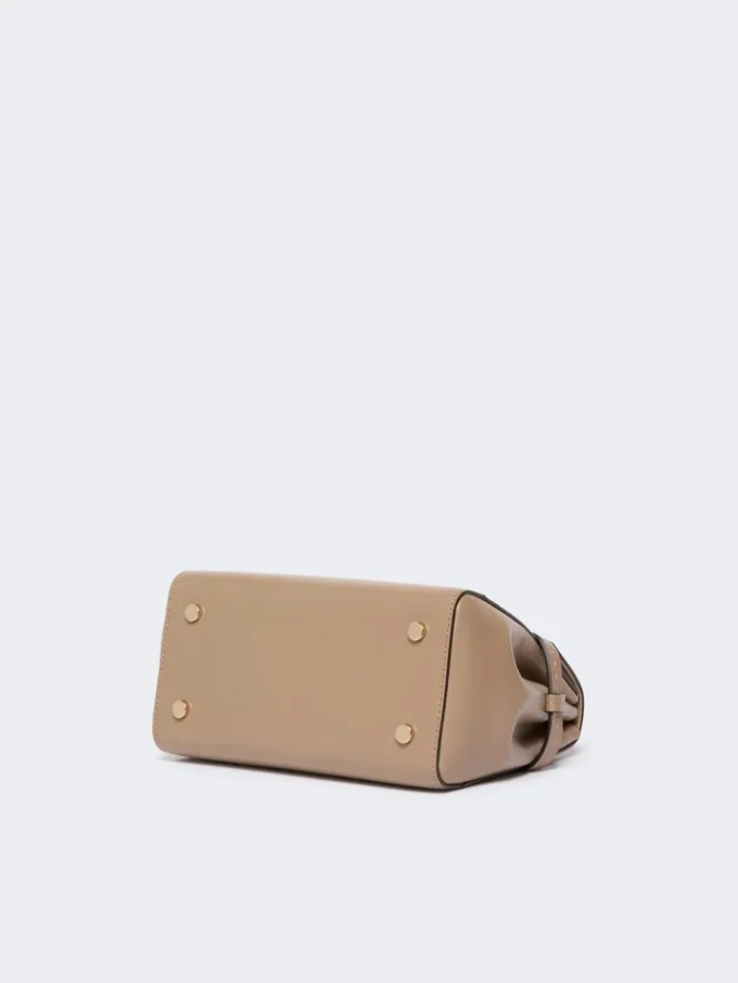 Smooth leather handbag, mud