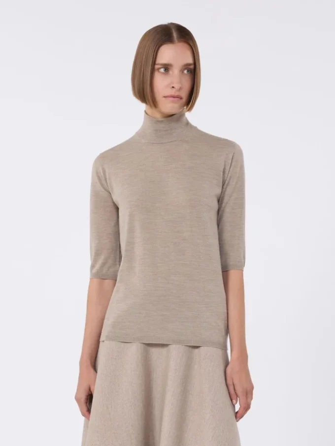 Stockinette-stitched wool polo-neck sweater, brown
