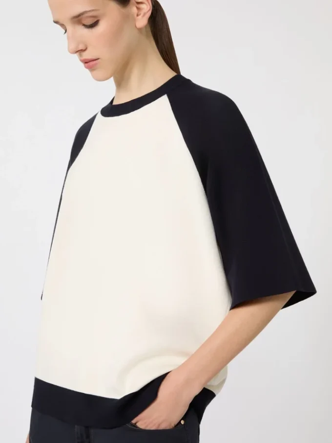 Stretch viscose boxy sweater, white blue Stretch viscose boxy sweater, white blue