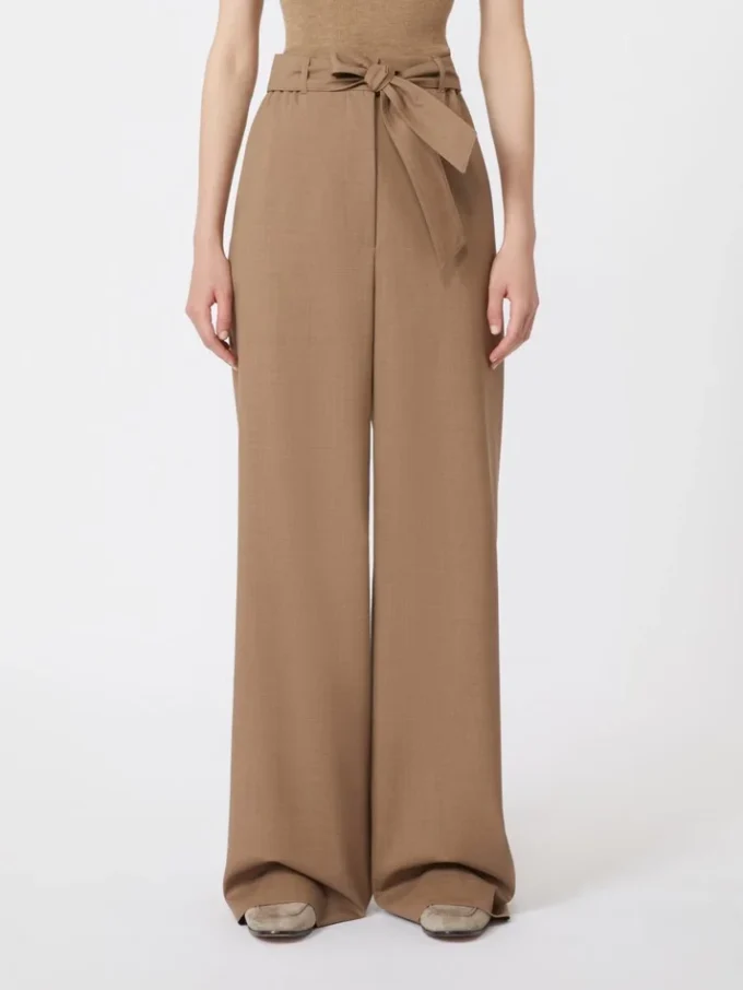 Stretch wool cloth trousers, hazelnut brown