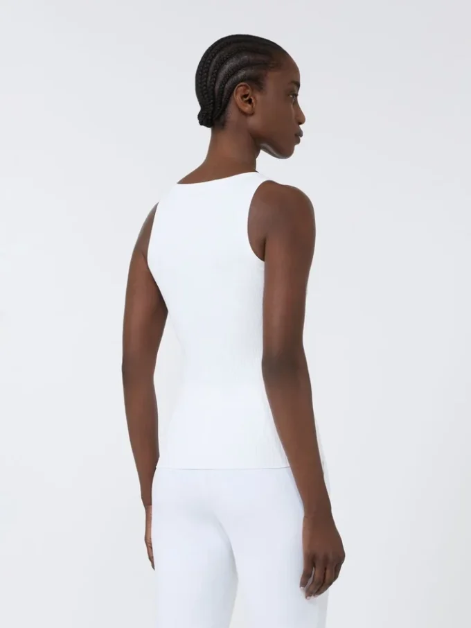 Viscose-blend yarn top, optical white Viscose-blend yarn top, optical white