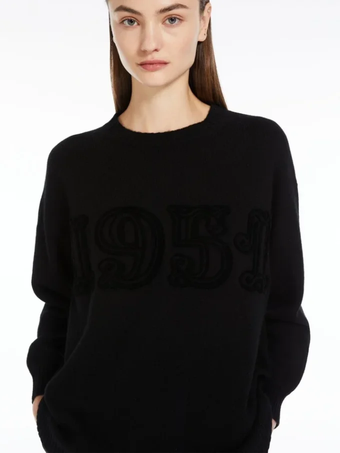 Wool and cashmere jumper, black Wool and cashmere jumper, black