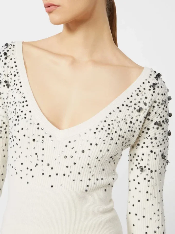 Wool and cashmere v-neck sweater, ivory