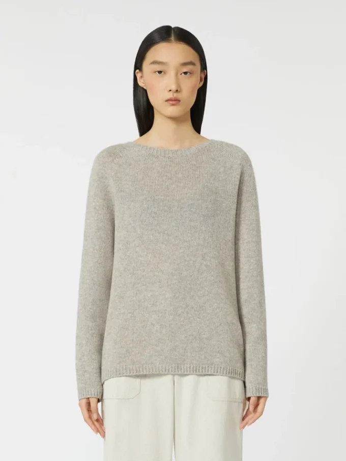 Wool and cashmere yarn sweater, beige
