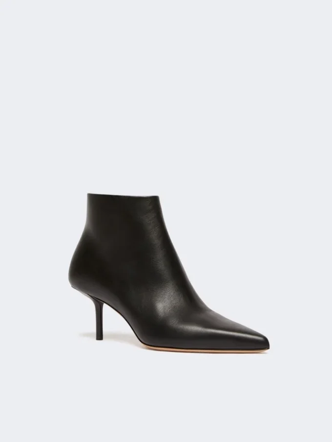 Zip-up leather ankle boots, black Zip-up leather ankle boots, black